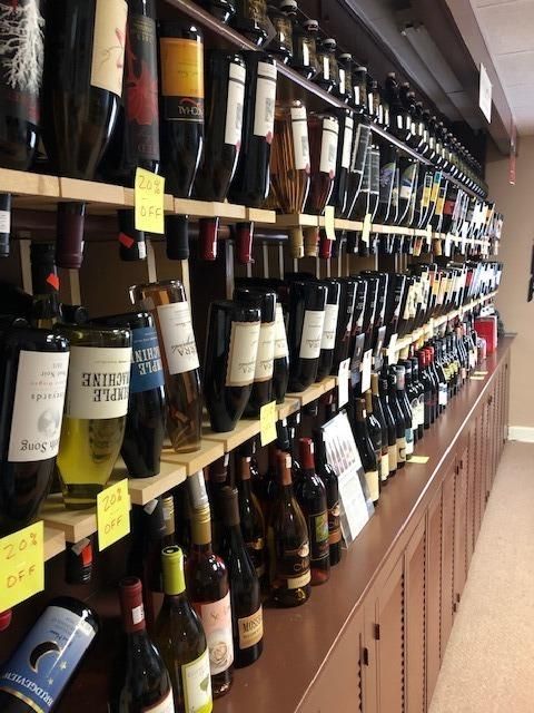 950 SW 6th St, Grants Pass, OR 97526